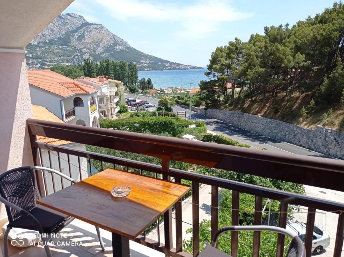 Apartments Mihovil Omiš Екстериор снимка