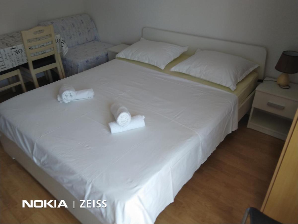 Apartments Mihovil Omiš Екстериор снимка