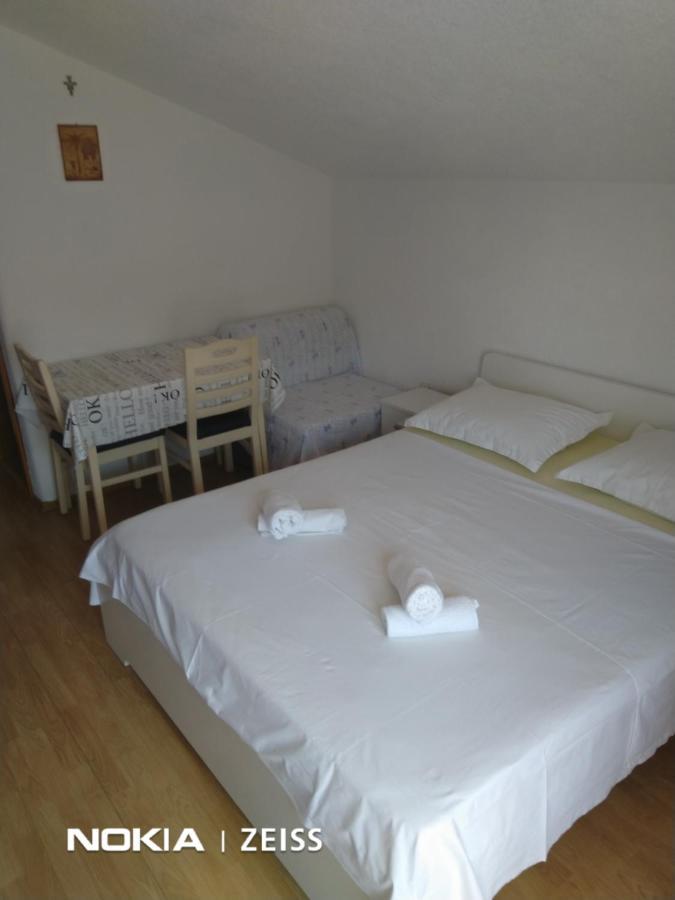 Apartments Mihovil Omiš Екстериор снимка