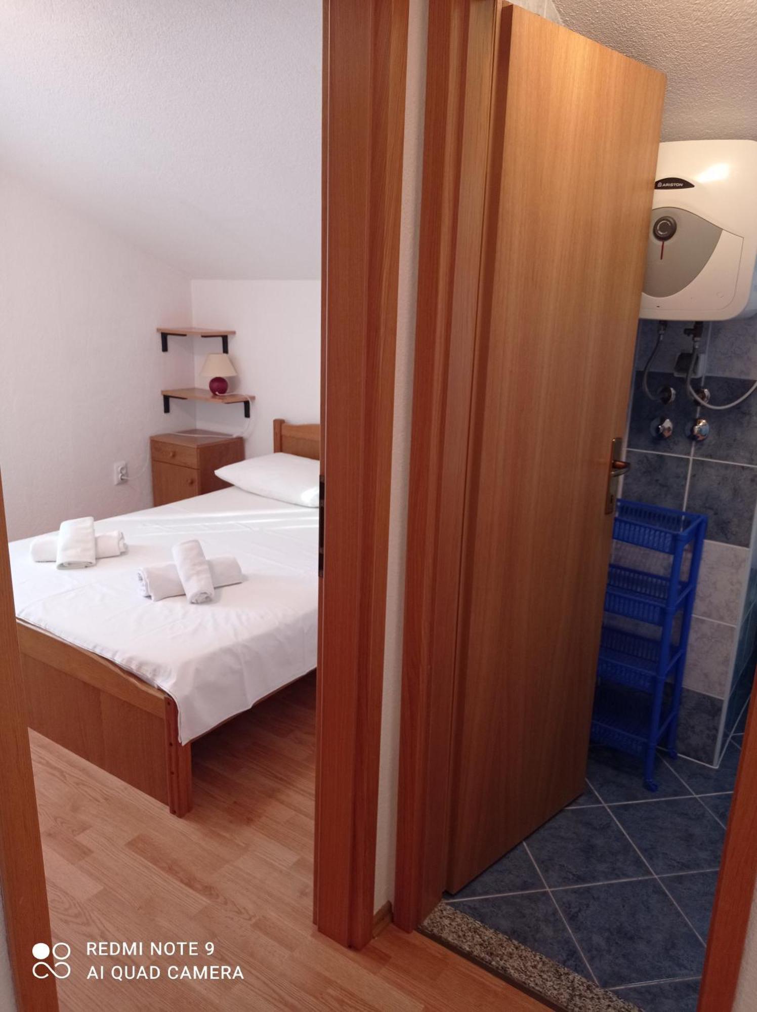 Apartments Mihovil Omiš Стая снимка