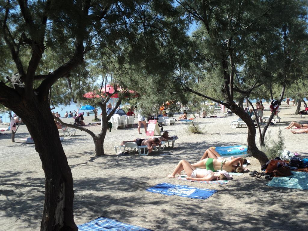 Apartments Mihovil Omiš Екстериор снимка