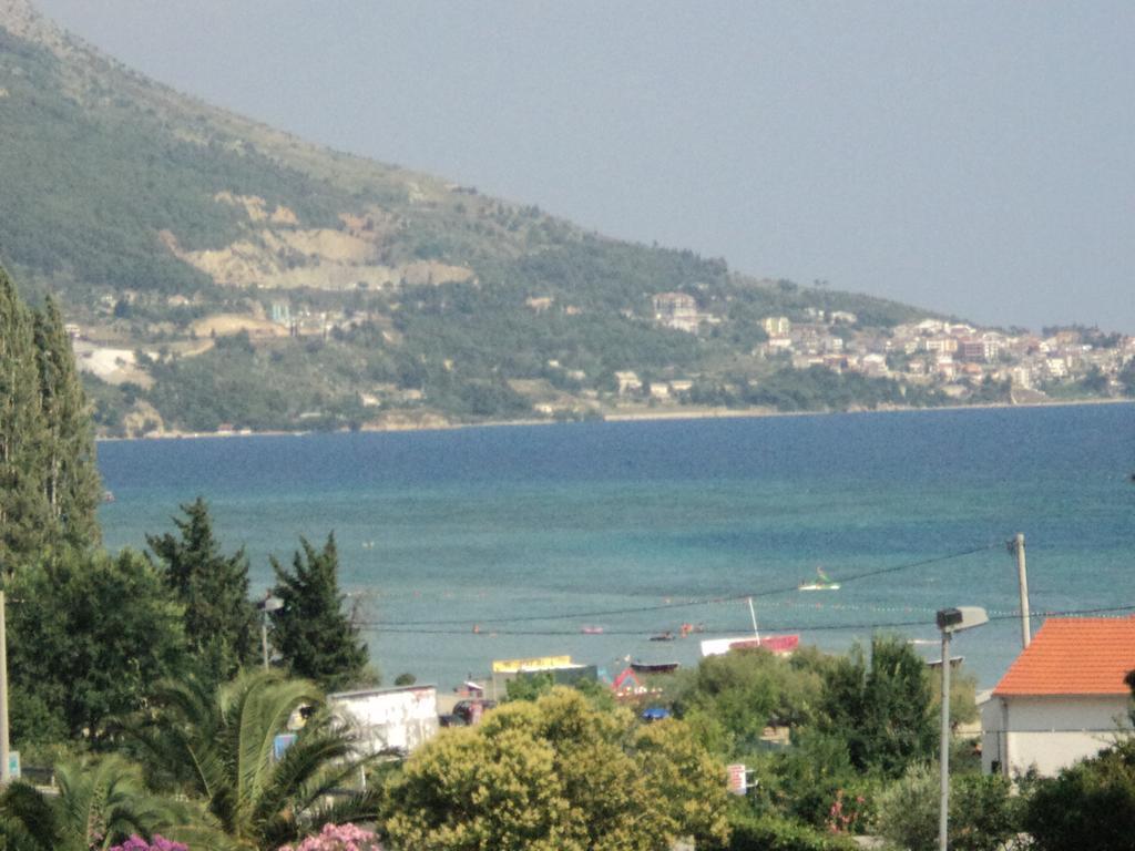 Apartments Mihovil Omiš Екстериор снимка